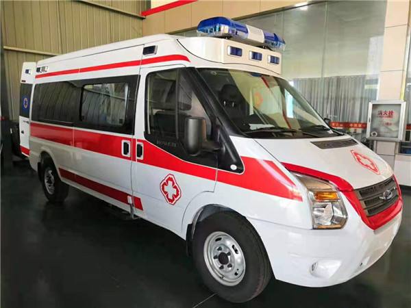 龙港市福特V362救护车